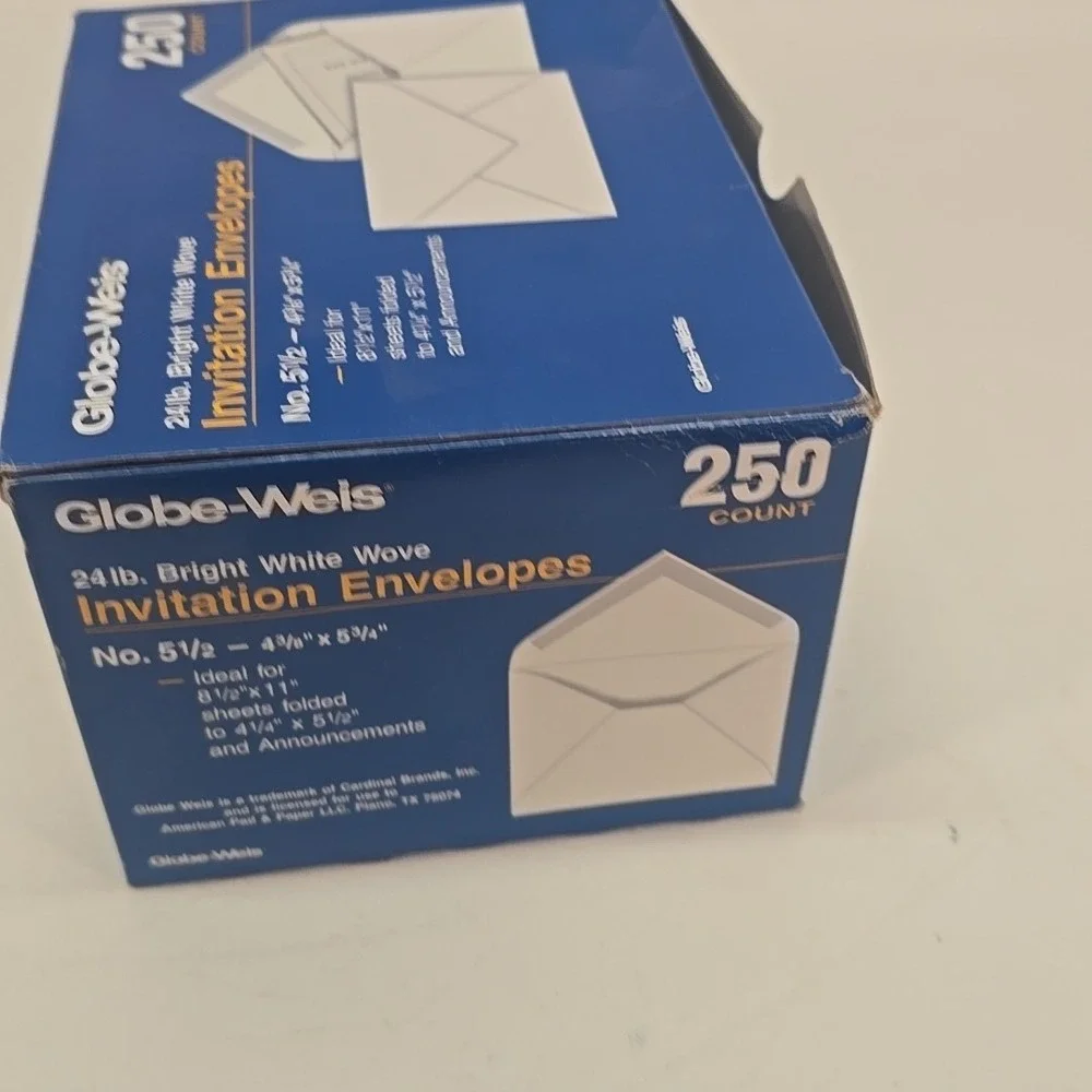 Globe-Weis 24lb. Bright White‎ Wove Invitation Envelopes-250 Count
